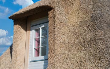 Three Hammers thatch roof disadvantages